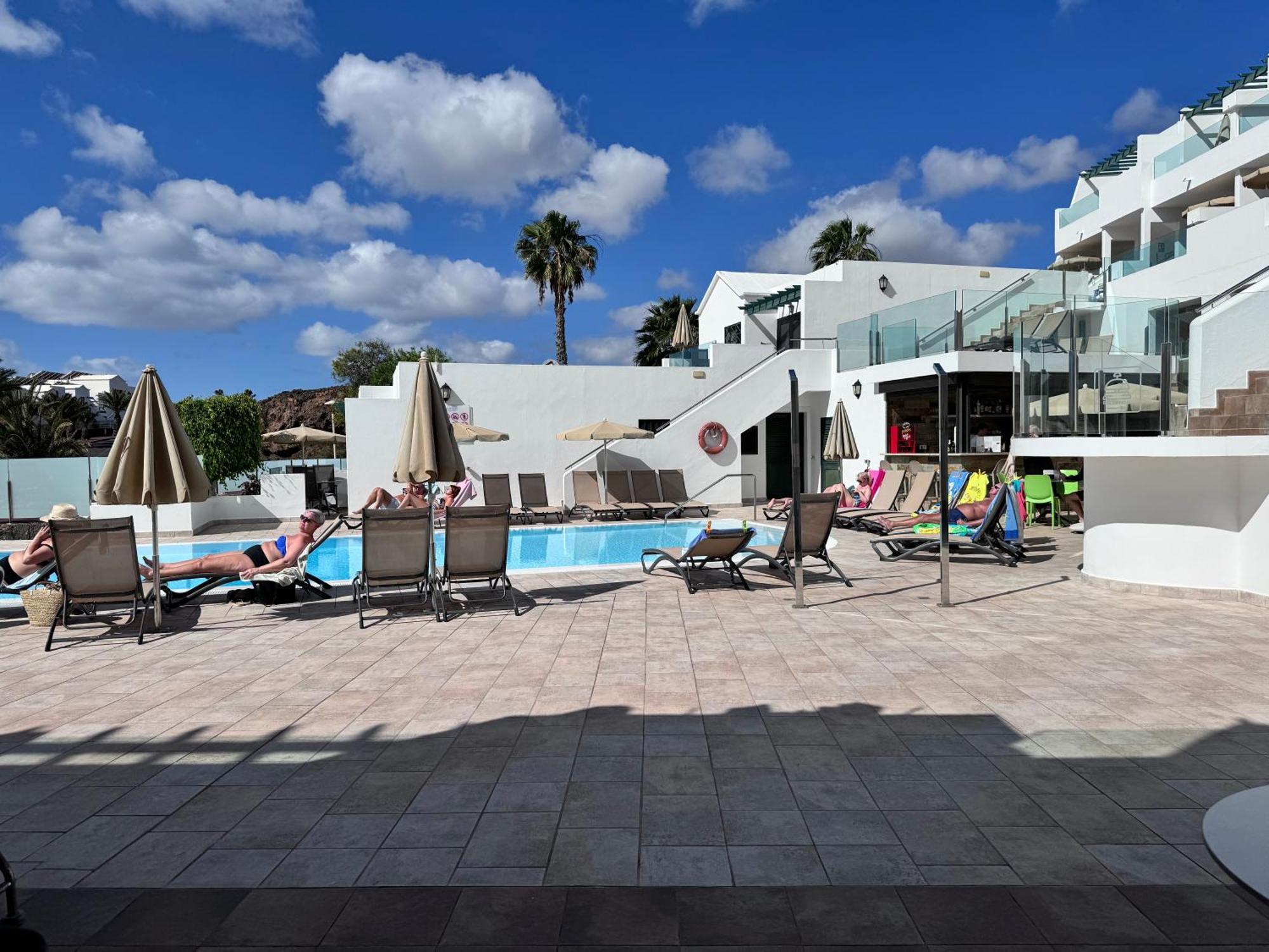 Apartamentos Villa Canaima Пуерто-дель-Кармен Екстер'єр фото