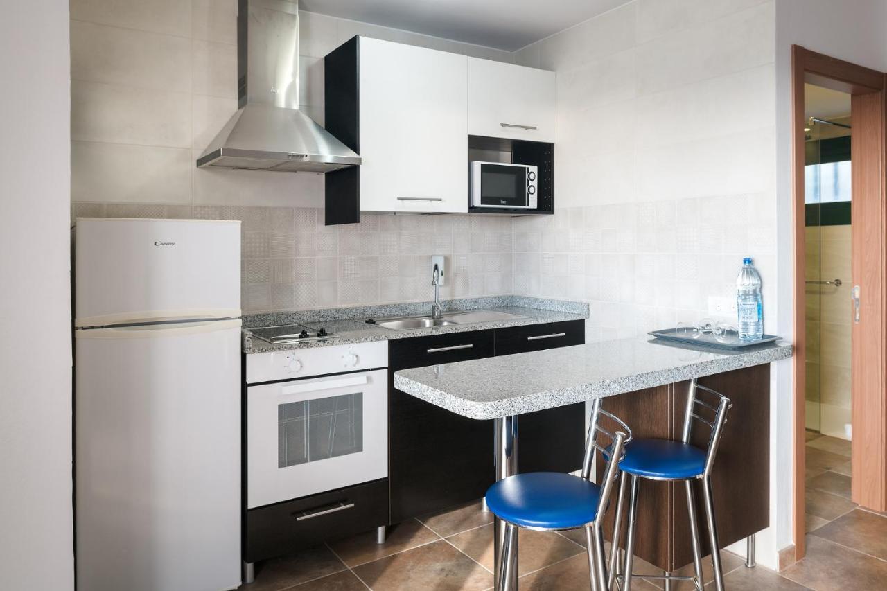 Apartamentos Villa Canaima Пуерто-дель-Кармен Екстер'єр фото