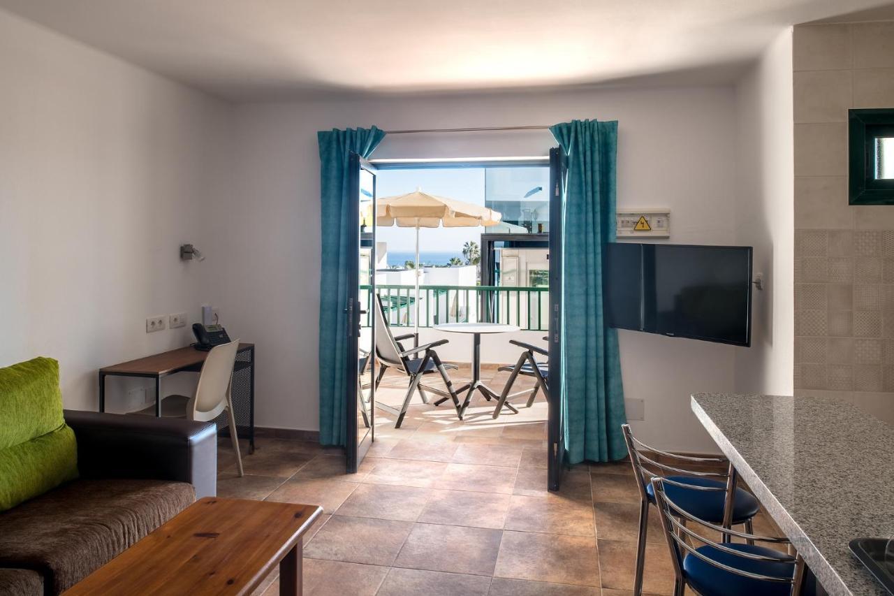 Apartamentos Villa Canaima Пуерто-дель-Кармен Екстер'єр фото